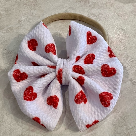 Valentines Baby/Girl Bow on Nylon Band - Picture 2 of 3